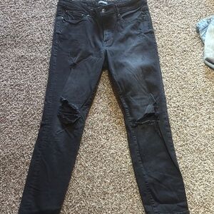Black Distressed Men’s Jeans